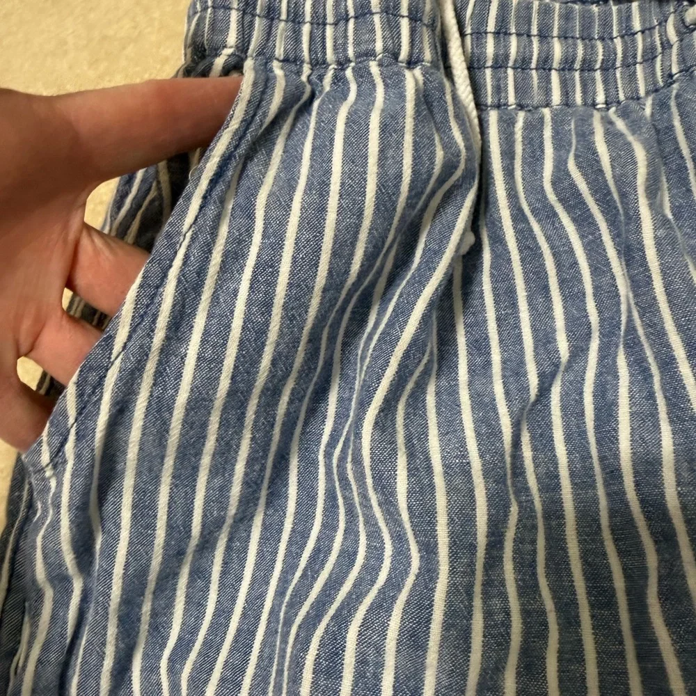Beach Lunch Lounge Crop Linen Navy and White Striped Pants - Picture 3 of 7